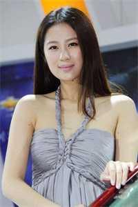 女主何晨的